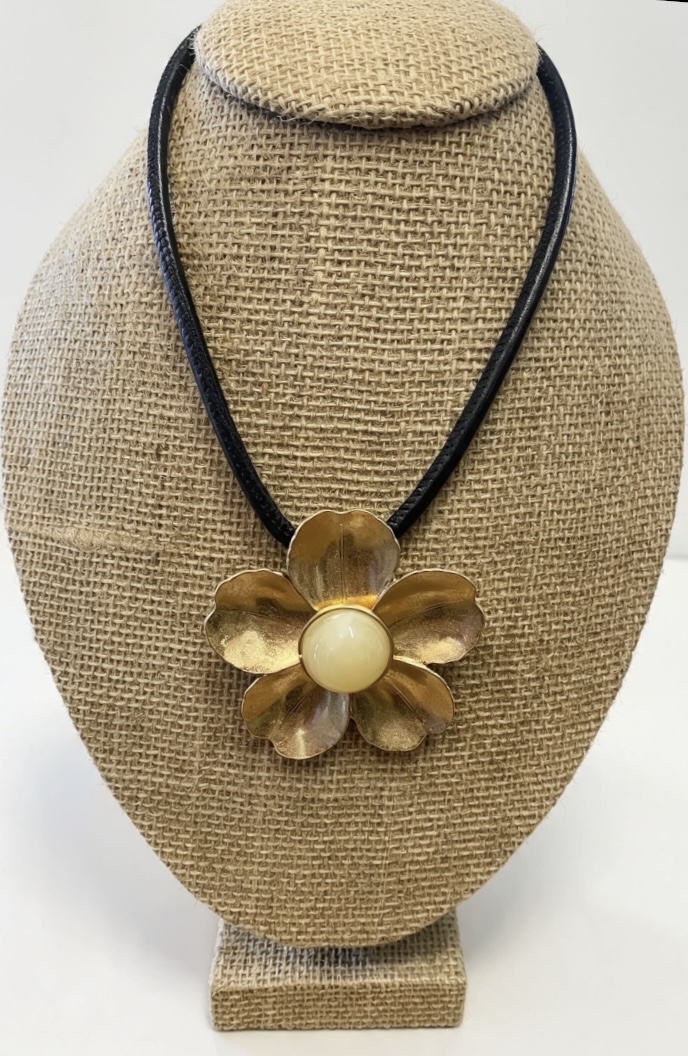 COLLAR (C52338)